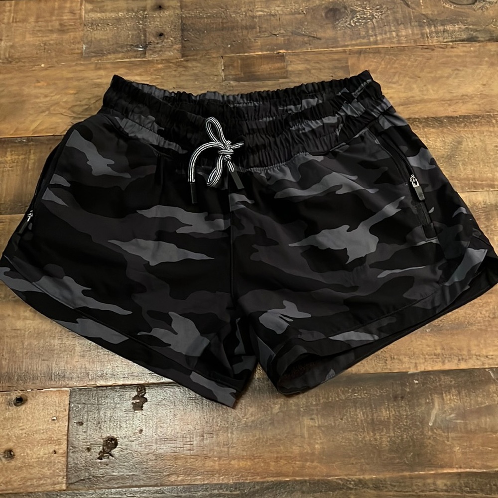 Girls size 8/10 Athleta Shorts